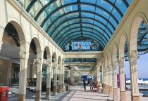 THI CÔNG MÁI VÒM NHỰA (POLYCARBONATE)