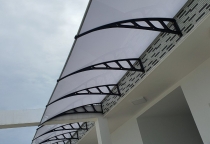 MÁI HIÊN POLY – GIẢI PHÁP LẤY SÁNG THẨM MỸ, HIỆN ĐẠI CHO KHÔNG GIAN NGOÀI TRỜI