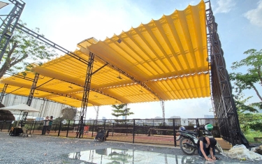 Thi công mái che sân thể thao 