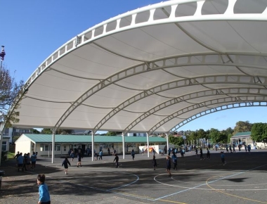 THI CÔNG BẠT MÁI VÒM 