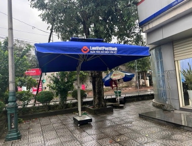 Cung cấp dù che cho ngân Hàng