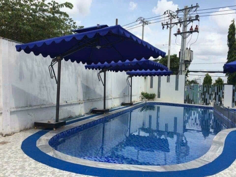 Cung cấp thi công mái che dù che cho hồ bơi