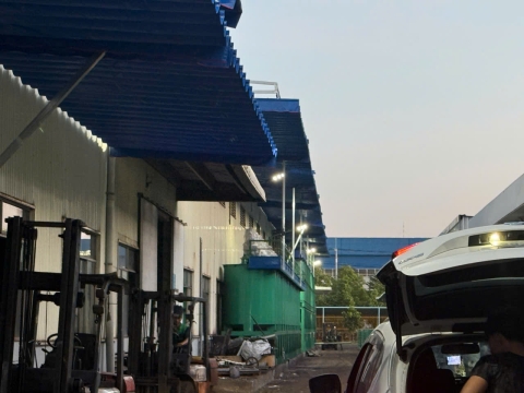 Thi công mái che khu công nghiệp Long Giang
