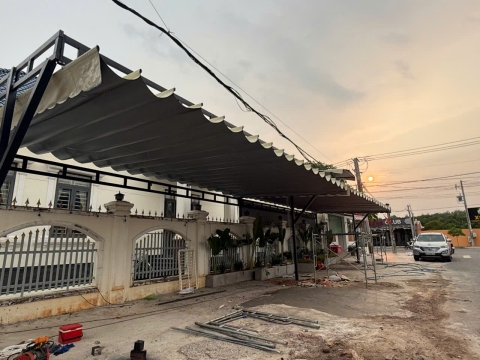 LẮP ĐẶT MÁI CHE QUÁN COFFEE