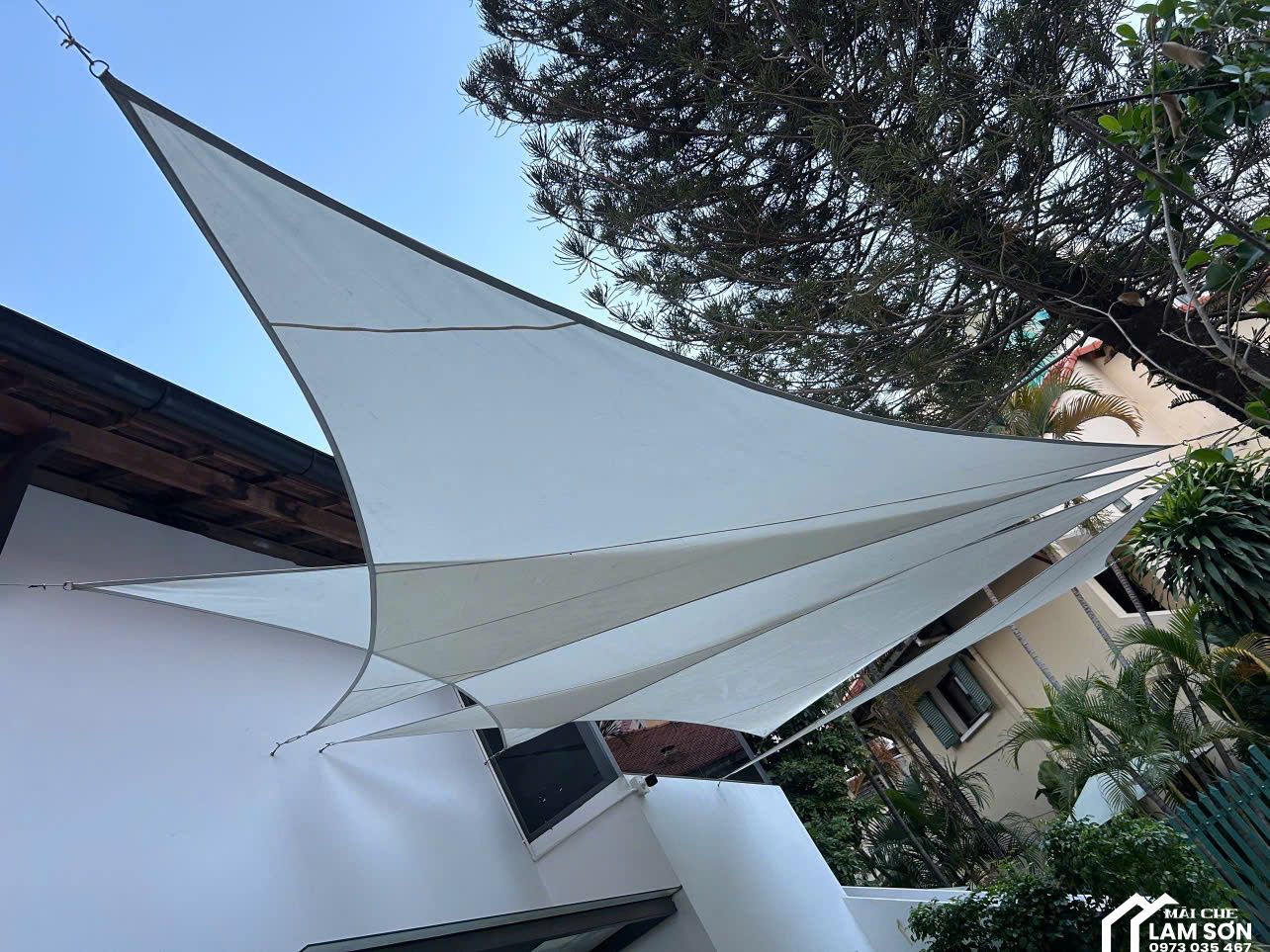 mái che cánh buồm
